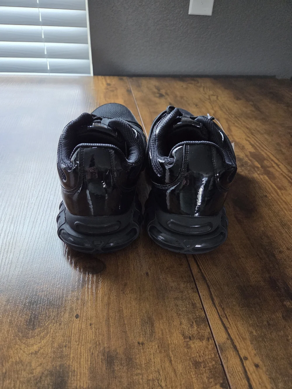 LIANGGO Steel Toe Shoes for Men Composite Toe Safety Sneakers Size US 12
